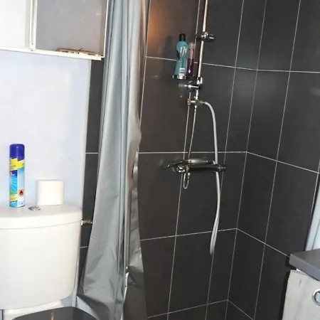 Maisonnette Proche Plage Avec Parking, 4 Personnes - Fr-1-476-105 *